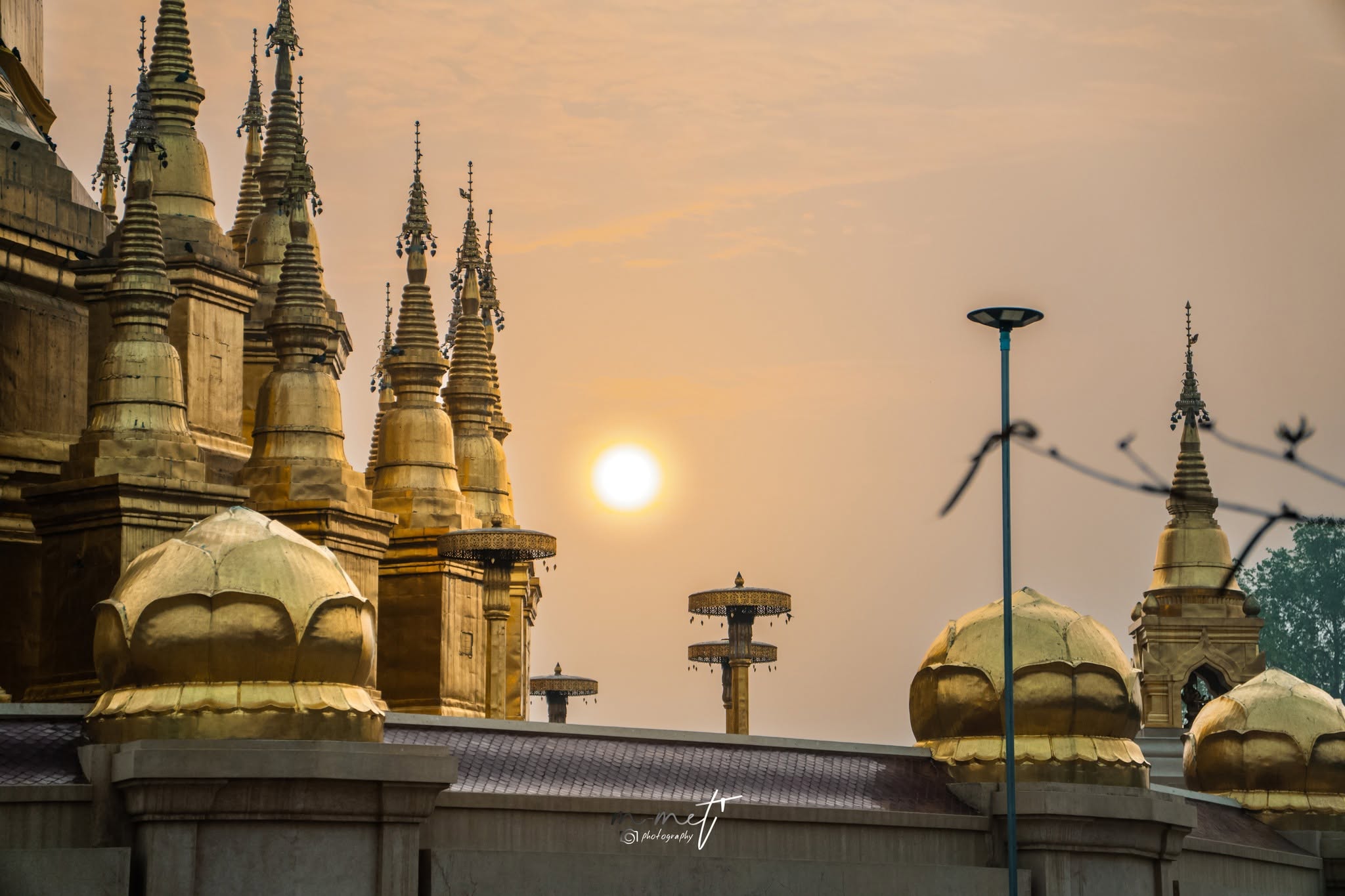 ใช้ชีวิตพระบาทห้วยต้ม