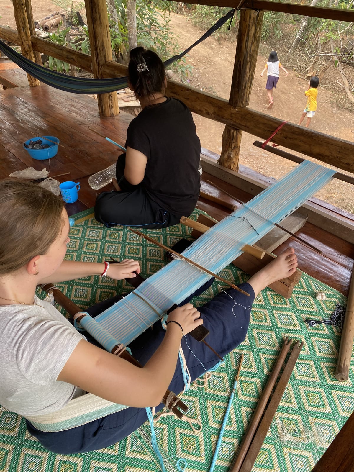 ใช้ชีวิตแม่นาจาง — 1